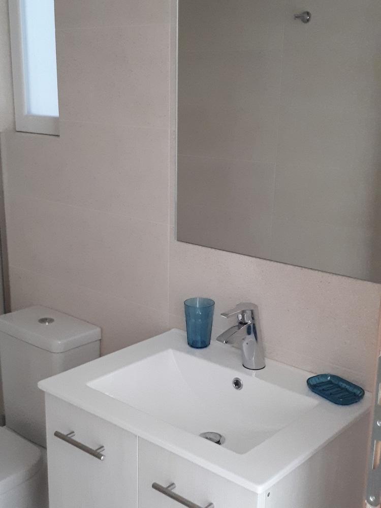 Dipson'S At Gazi Apartment Атина Екстериор снимка