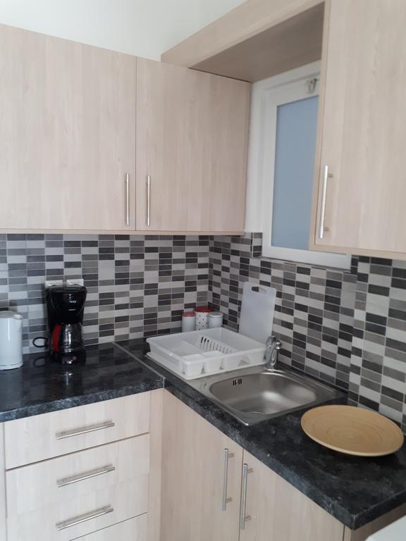 Dipson'S At Gazi Apartment Атина Екстериор снимка
