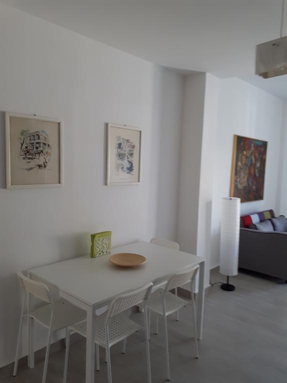 Dipson'S At Gazi Apartment Атина Екстериор снимка